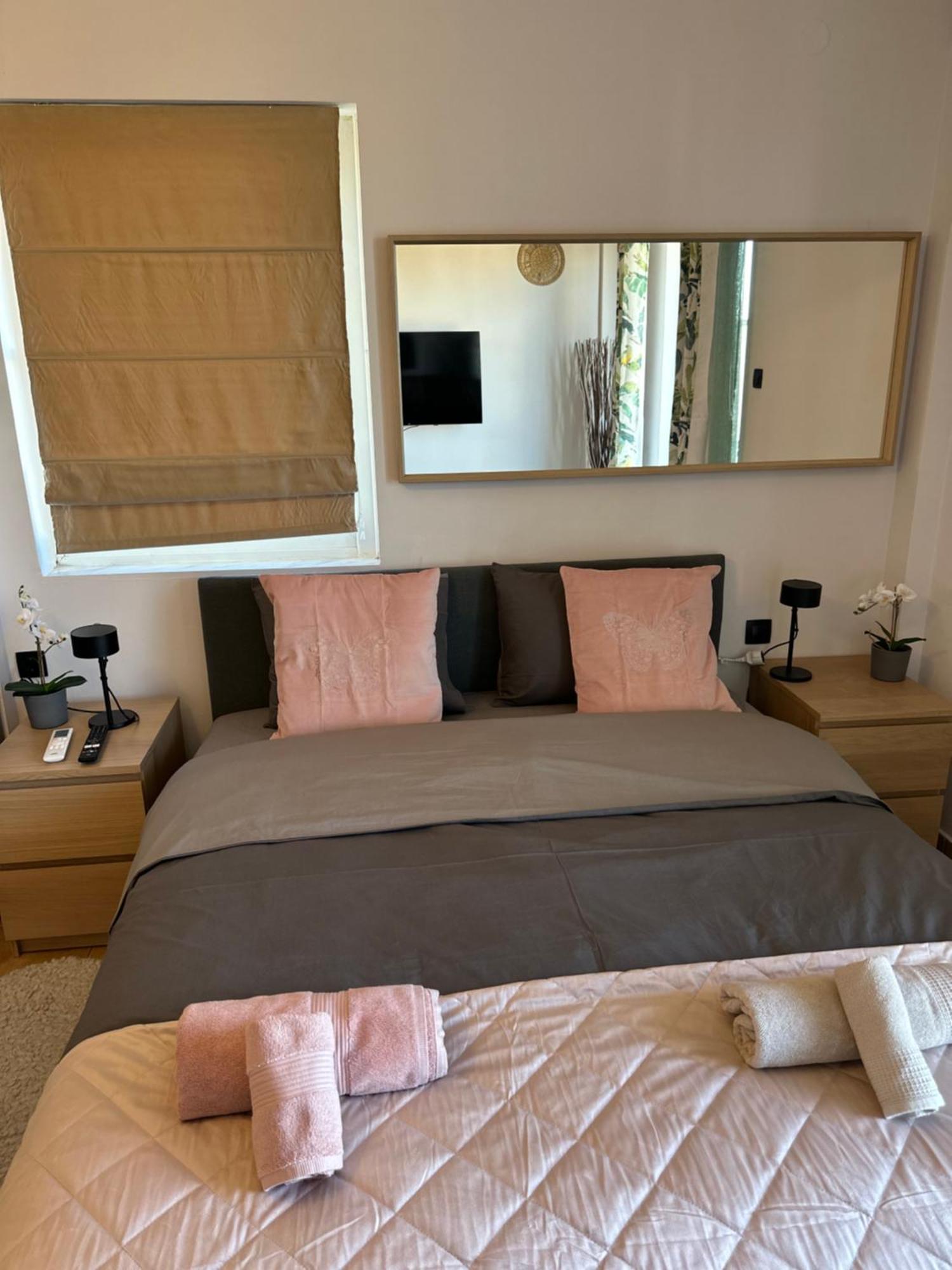 Νεάπολη Apartamento Larissa Exterior foto