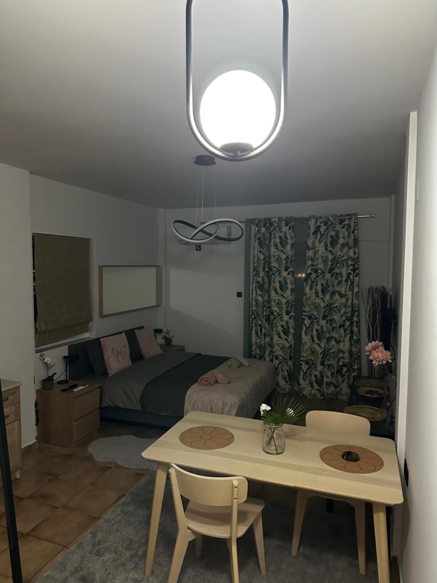Νεάπολη Apartamento Larissa Exterior foto