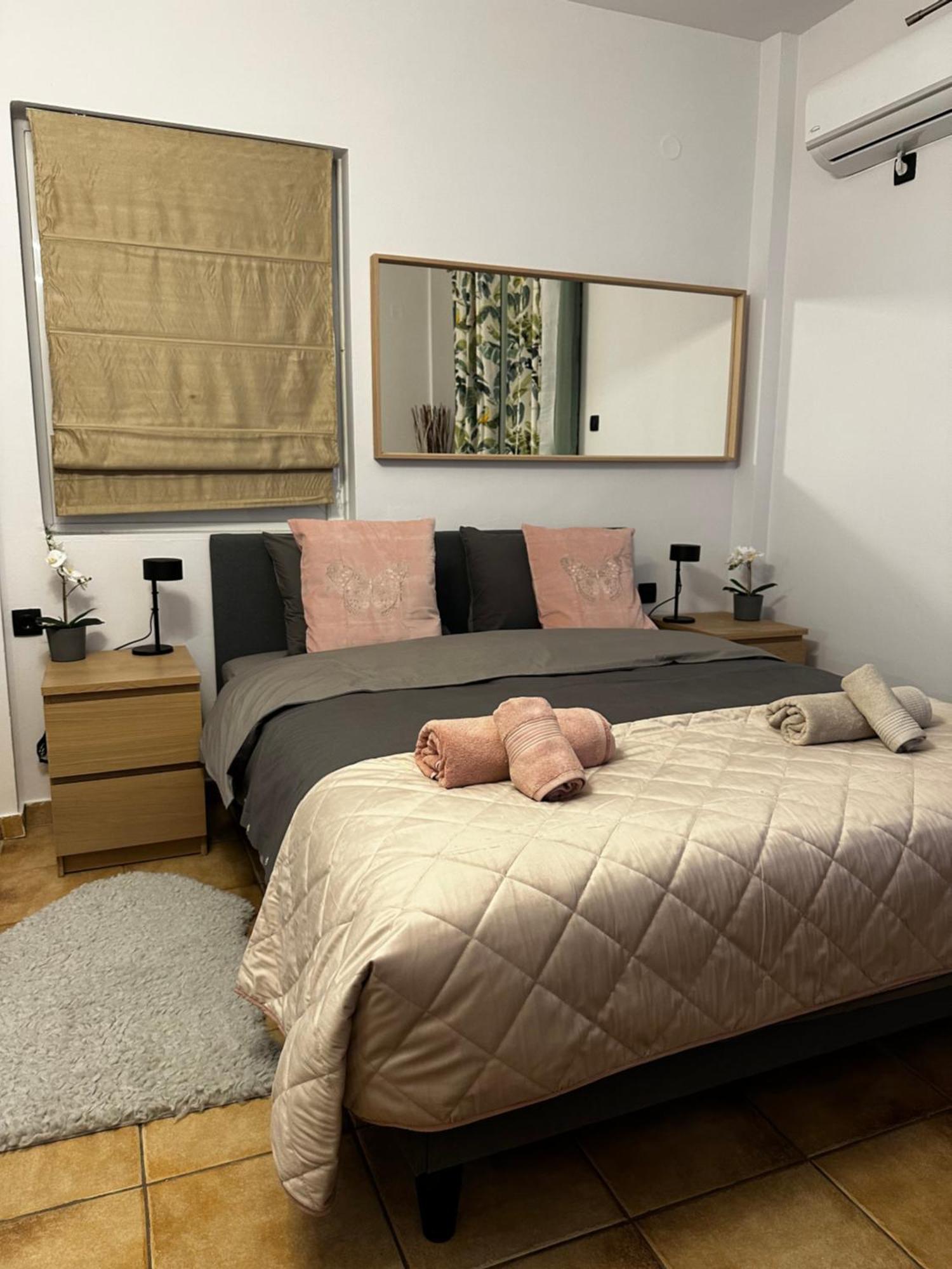 Νεάπολη Apartamento Larissa Exterior foto